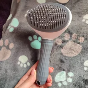 Perie pentru îndepărtarea părului de câine cu auto-curățare primită de la clientul P****a.