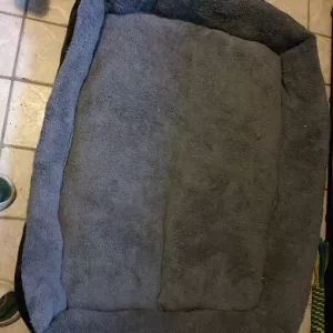 Saltea pluș pentru câini lavabilă primită de la clientul H*****h.