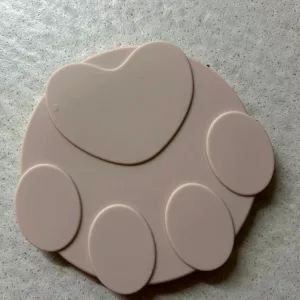 Set capac din silicon pentru conserve de hrană pentru câini și lingură primit de la clientul R****e.